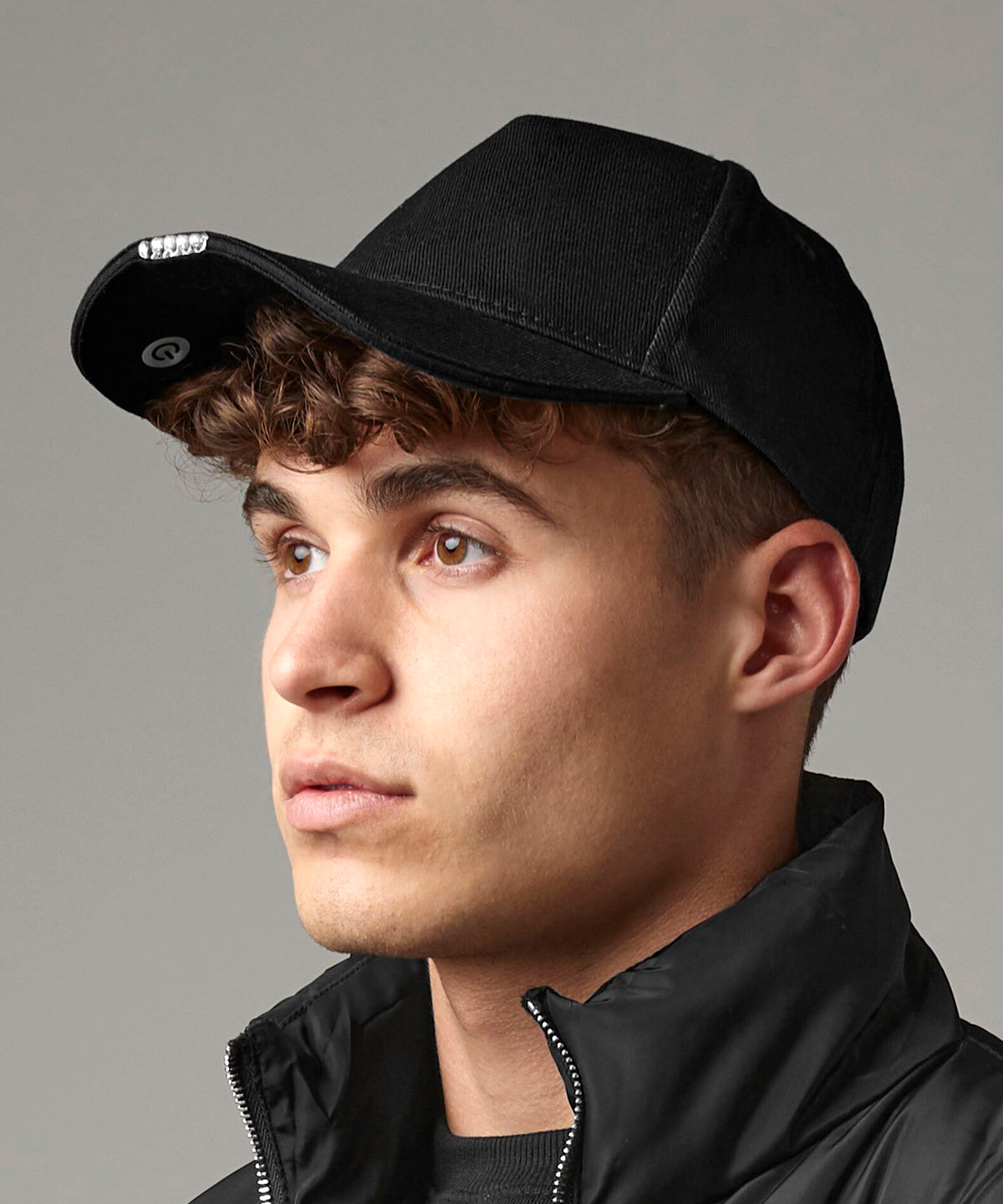 Tryck din logga på Kepsar från Beechfield - Anpassa LED-ljuskåpa i färgen för företag, föreningar och privatpersoner