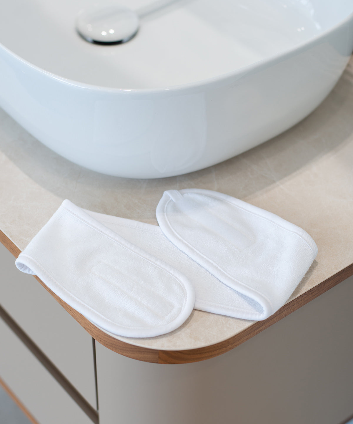 Tryck din logga på Pannband från Towel City - Anpassa Hårband för skönhetsvård i färgen för företag, föreningar och privatpersoner