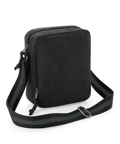 Tryck din logga på Väskor från Quadra - Anpassa Vintage canvas mini reporter i färgen Svart One Size för företag, föreningar och privatpersoner