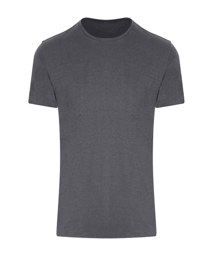 Tryck din logga på T-shirts från AWDis Just Cool - Anpassa Cool urban fitness T i färgen Mörkgrå för företag, föreningar och privatpersoner