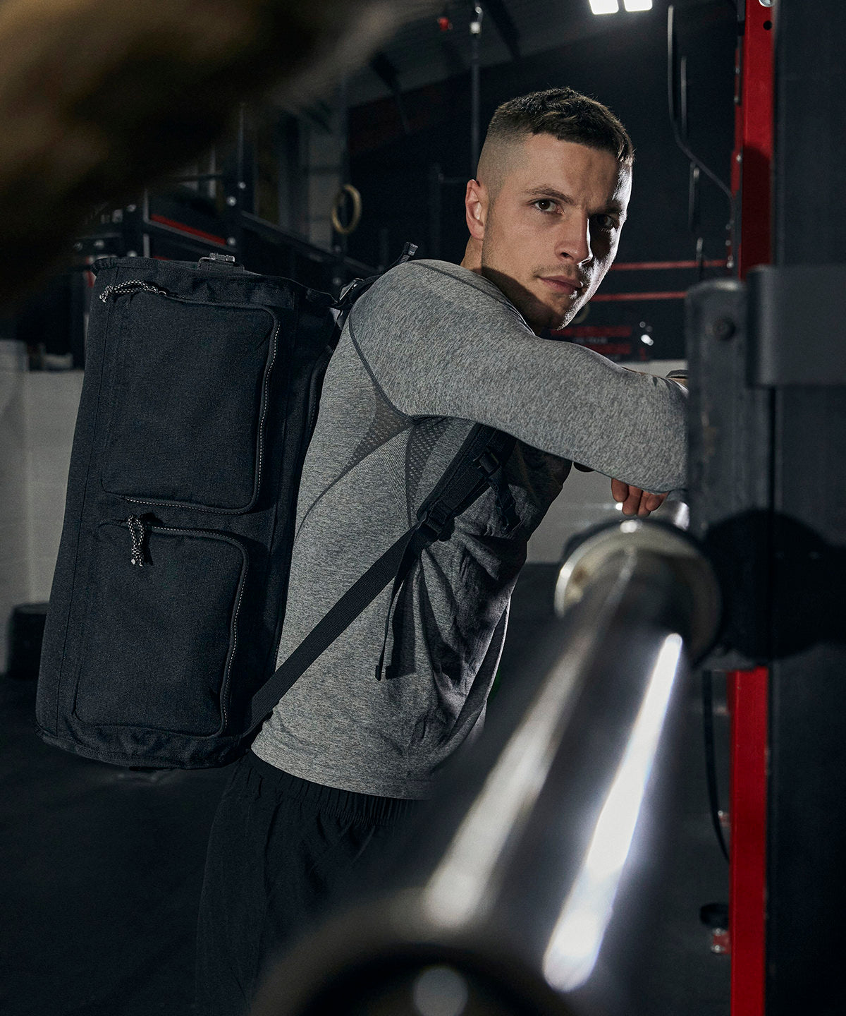 Tryck din logga på Väskor från Quadra - Anpassa (QS320) Adapt hybrid kit bag i färgen för företag, föreningar och privatpersoner