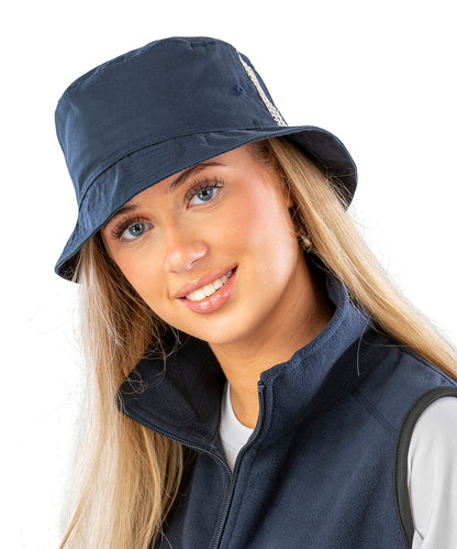 Tryck din logga på Hattar från Result Headwear - Anpassa Bucket i tvättad bomull i lyxutförande med nätpaneler på sidorna i färgen för företag, föreningar och privatpersoner