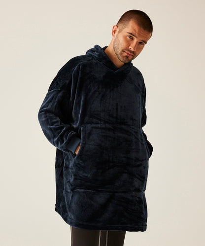 Tryck din logga på Hoodies från Regatta Professional - Anpassa Snuggler överdimensionerad fleecetröja med huva i färgen för företag, föreningar och privatpersoner