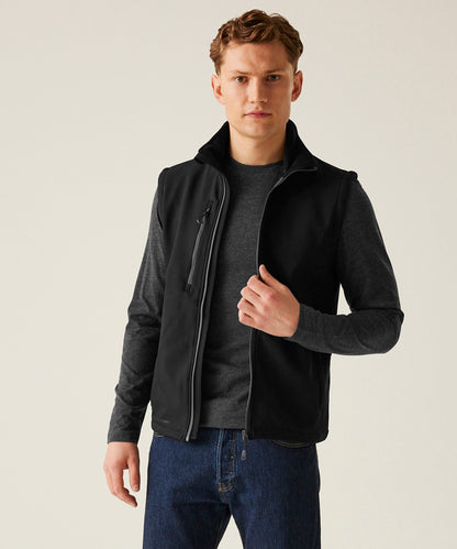 Tryck din logga på Termovästar från Regatta Honestly Made - Anpassa Honestly Made bodywarmer i återvunnen softshell i färgen för företag, föreningar och privatpersoner