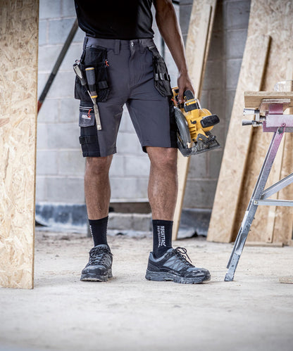 Tryck din logga på Shorts från Regatta Professional - Anpassa Infiltrate shorts med stretchhölster i färgen för företag, föreningar och privatpersoner