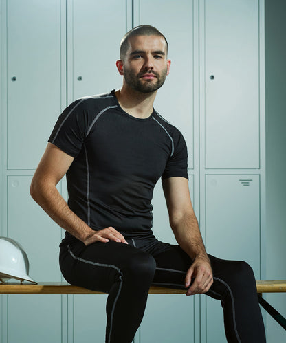 Tryck din logga på Underställ från Regatta Professional - Anpassa Kortärmat baslager för proffs i färgen för företag, föreningar och privatpersoner