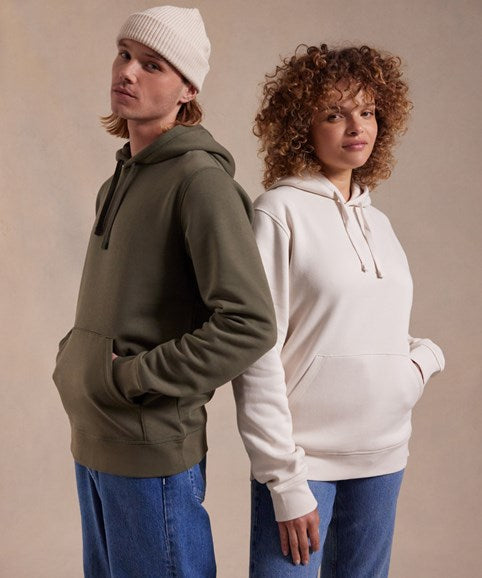 Tryck din logga på Hoodies design från Stanley/Stella - Anpassa Stanley/Stella Drummer 2.0 – Lätt och Stilren Unisex Hoodie i färgen för företag, föreningar och privatpersoner